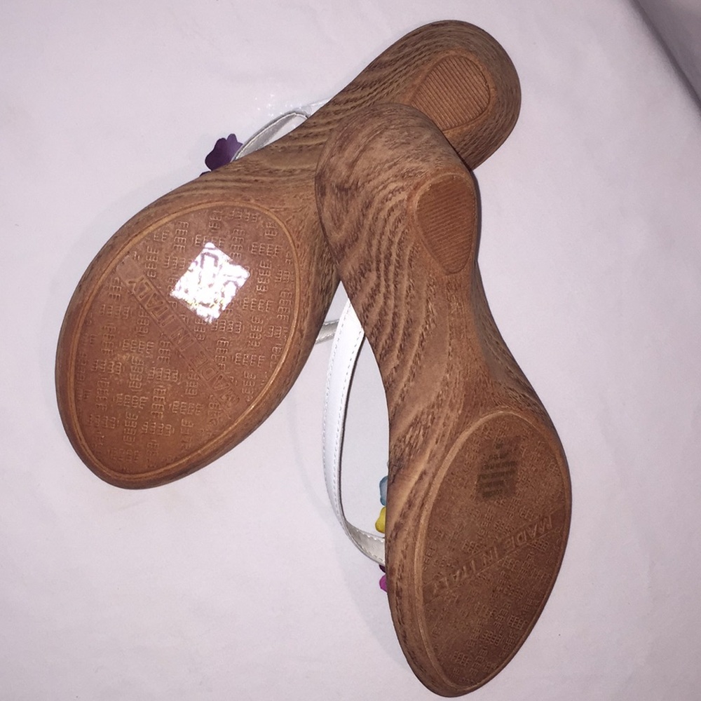 Nine West “O-Loveme” Thong Sandals! - Picture 4 of 8